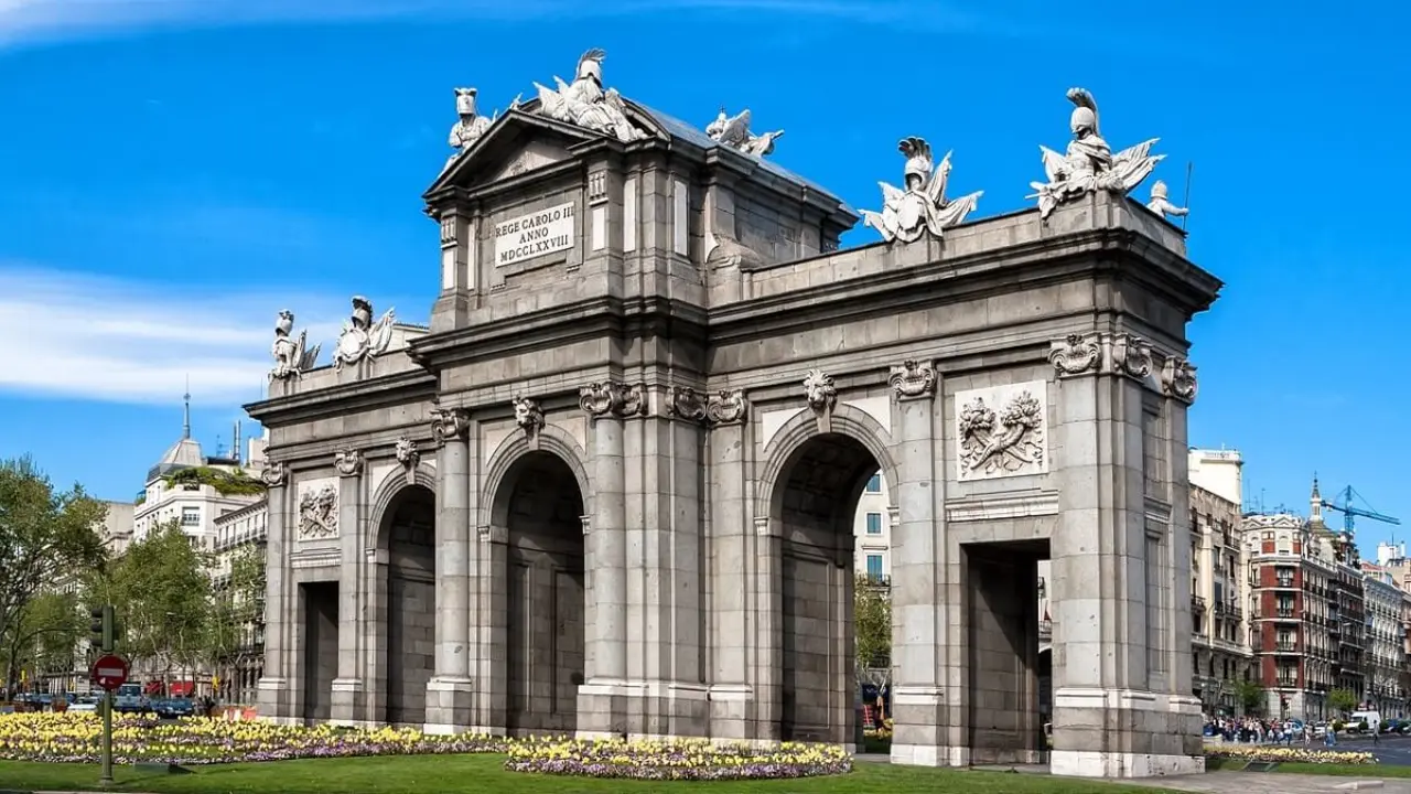 Puerta de Alcalá de Madrid - PHOTO/PIXABAY