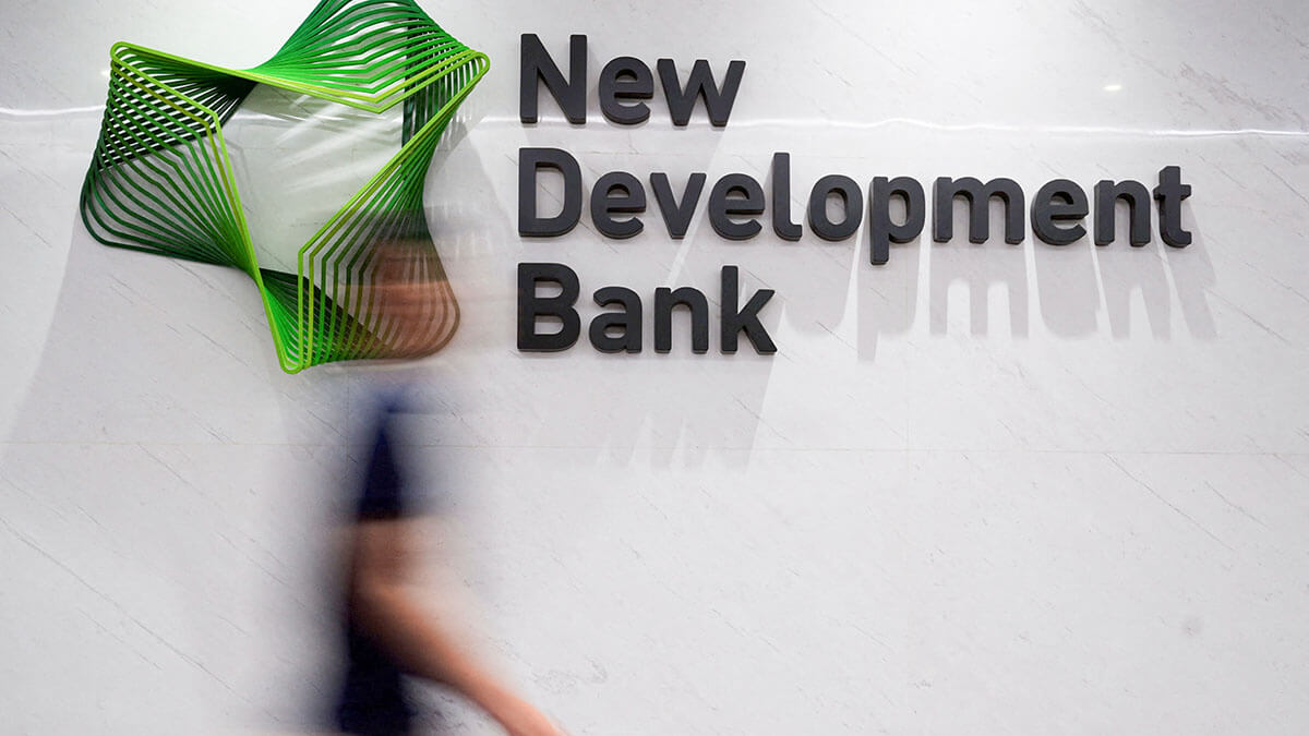 Logotipo del Nuevo Banco de Desarrollo (NDB) en su sede en Shanghái - REUTERS/ALY SONG