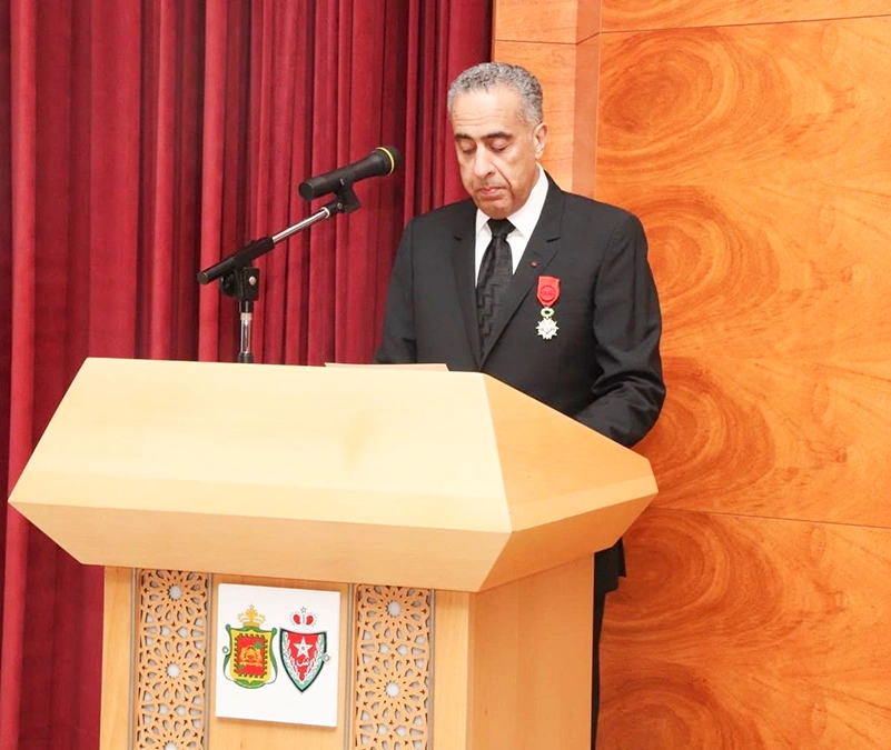 Abdellatif Hammouchi, director general de Seguridad Nacional y Vigilancia del Territorio (DGSN-DGST) durante su discurso tras recibir la medalla y el certificado de la Orden de la Legión de Honor en el grado de oficial - PHOTO/X/@CherkaouiTalal